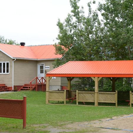 Prets-A-Camper Camping Tadoussac Exterior foto