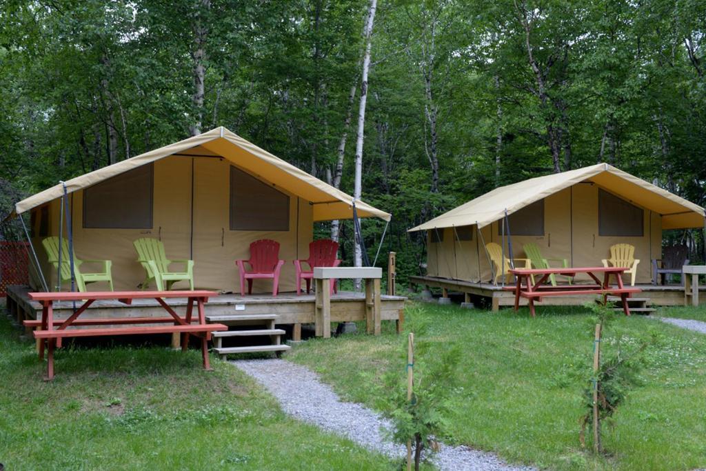 Prets-A-Camper Camping Tadoussac Exterior foto